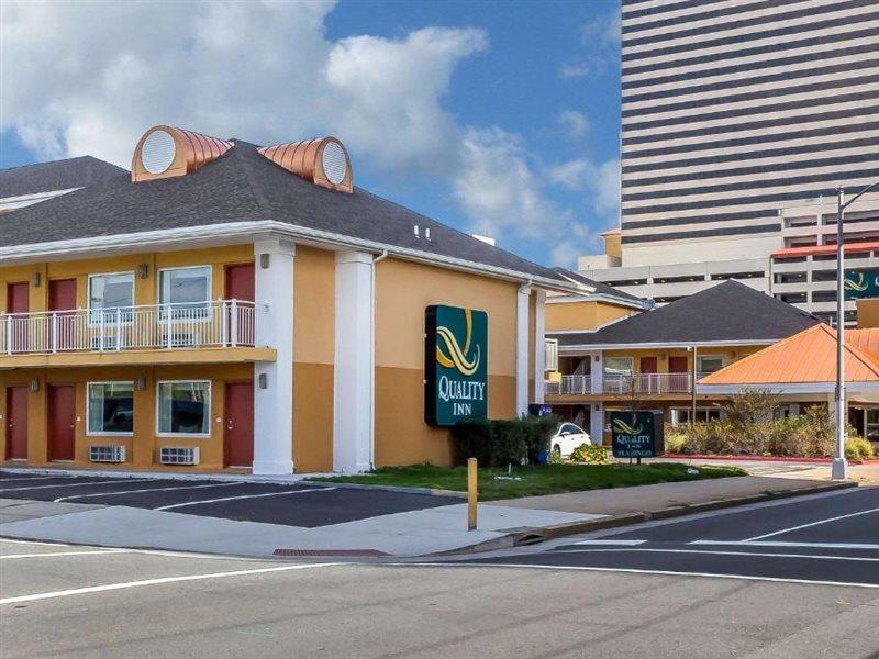 Quality Inn Flamingo Atlantic City Exterior photo
